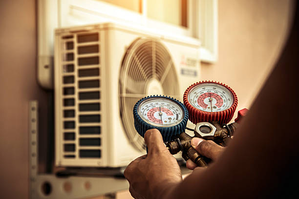 Professional Ductwork Repair technician working in Parker, FL